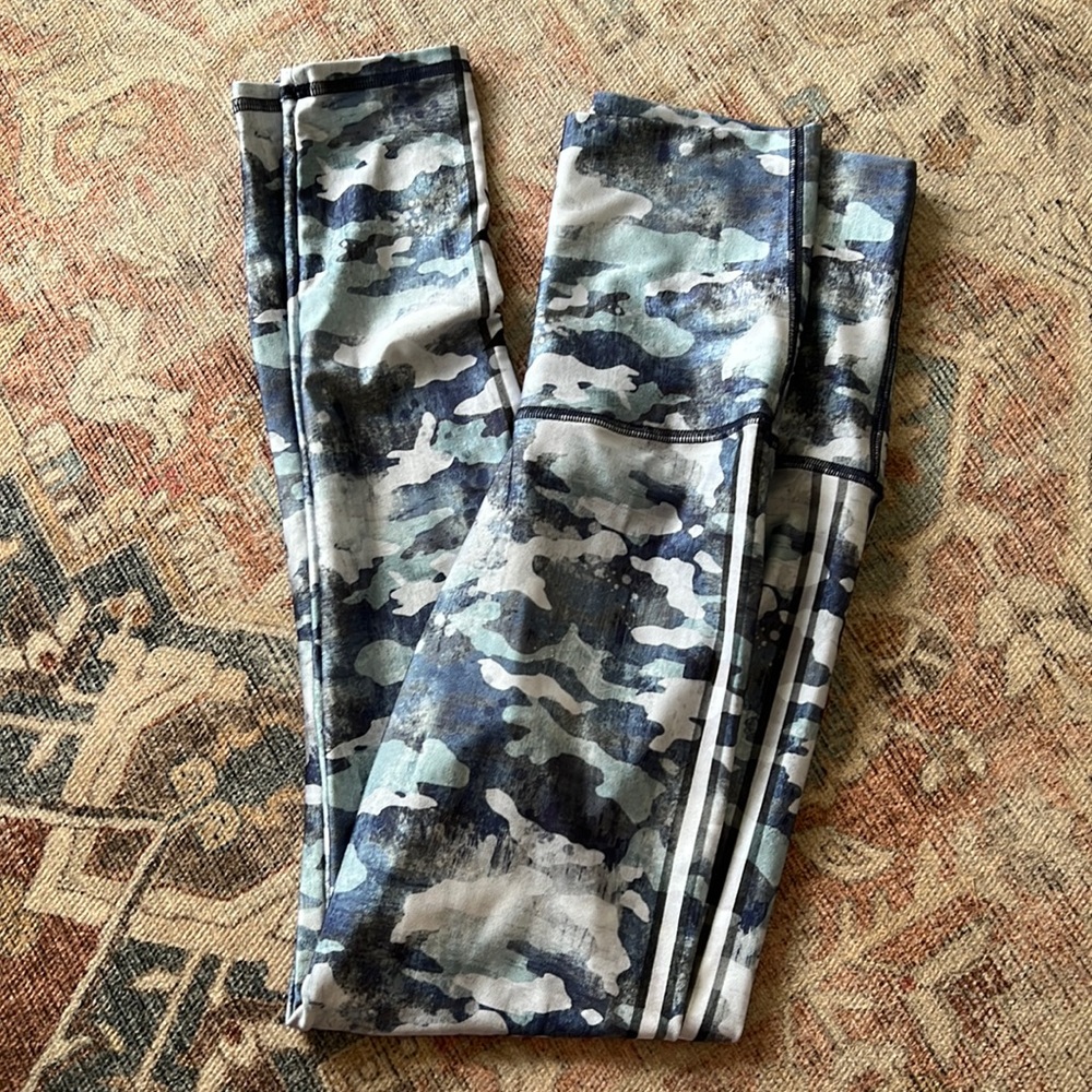 EUC Emily Hsu Camo Hi Rise Leggings